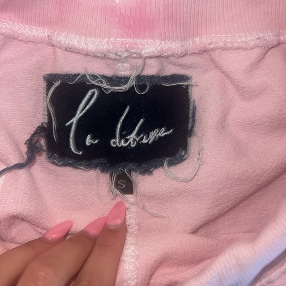 Cutest sweats ombré pink with some white splatter and holes fit so well - Picture 3 of 3